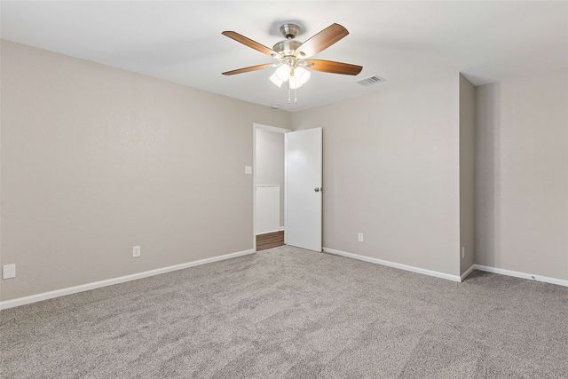 213 Teakwood Lane, Lewisville, TX 75067