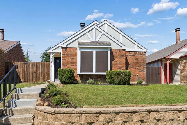 213 Teakwood Lane, Lewisville, TX 75067