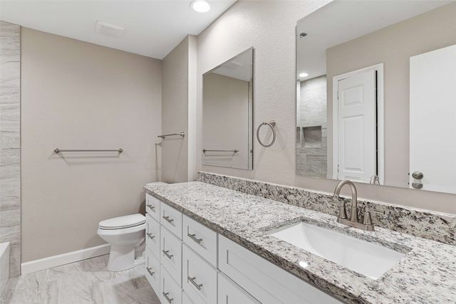 213 Teakwood Lane, Lewisville, TX 75067