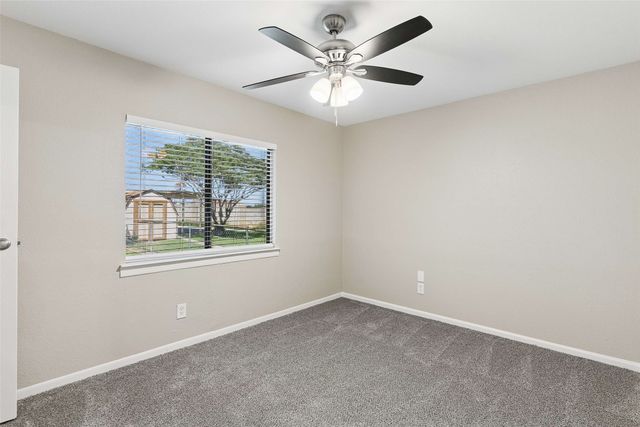 213 Teakwood Lane, Lewisville, TX 75067