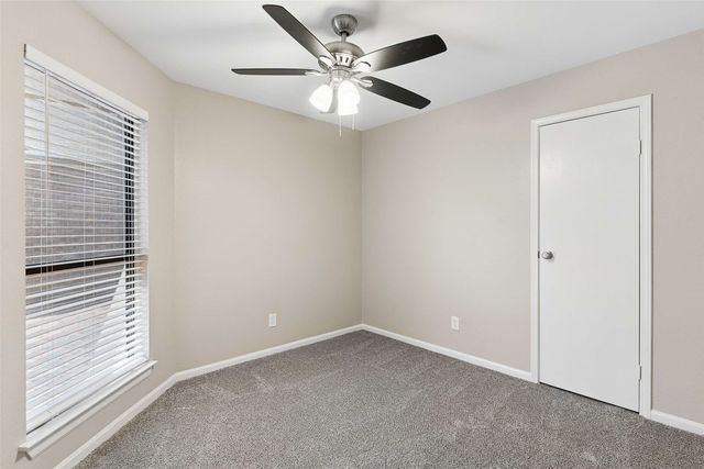 213 Teakwood Lane, Lewisville, TX 75067