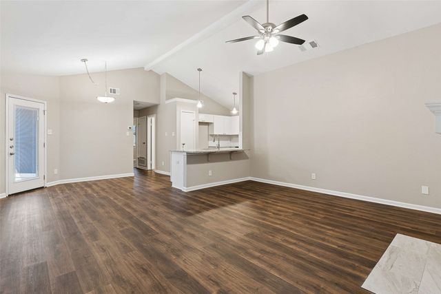 213 Teakwood Lane, Lewisville, TX 75067