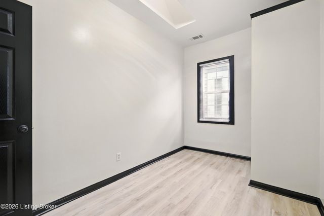 1102 E Saint Catherine St, Louisville, KY 40204