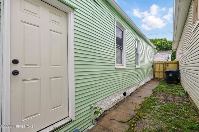 1102 E Saint Catherine St, Louisville, KY 40204