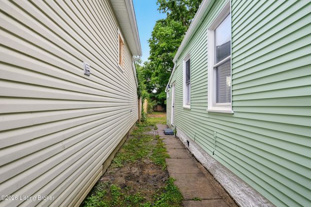 1102 E Saint Catherine St, Louisville, KY 40204