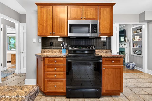 503 Wallace Ave, Louisville, KY 40207