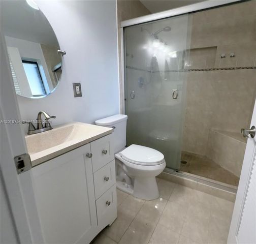 1533 Gabriel St, Hollywood, FL 33020