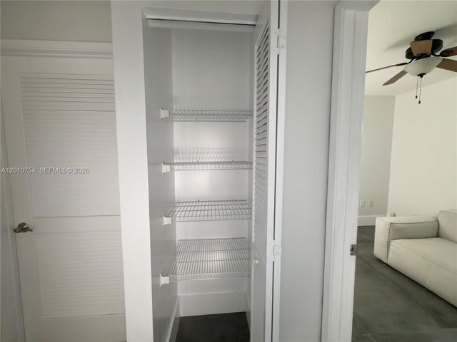 1533 Gabriel St, Hollywood, FL 33020