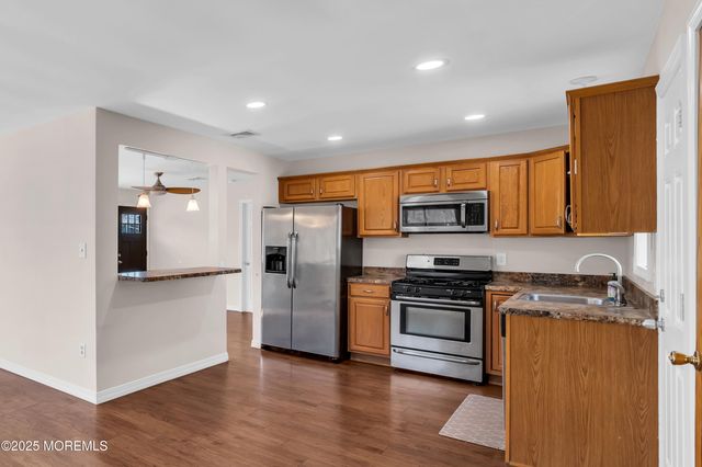 3118 Glasgow Avenue, Toms River, NJ 08753