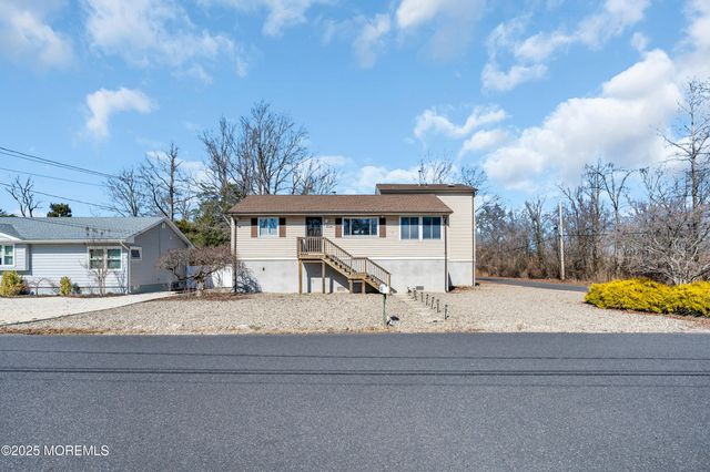 3118 Glasgow Avenue, Toms River, NJ 08753