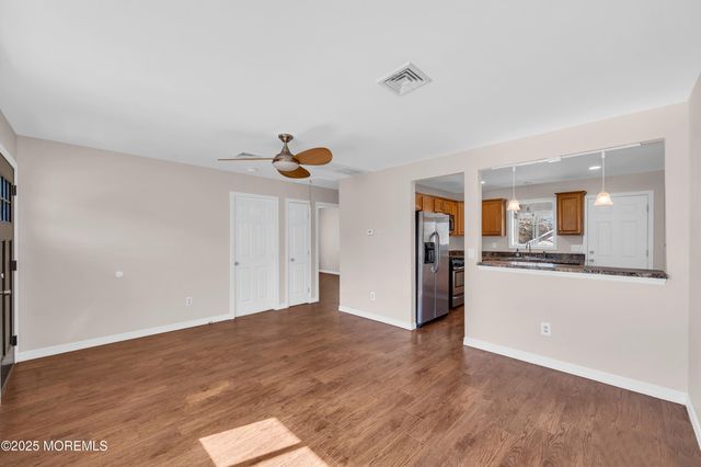 3118 Glasgow Avenue, Toms River, NJ 08753
