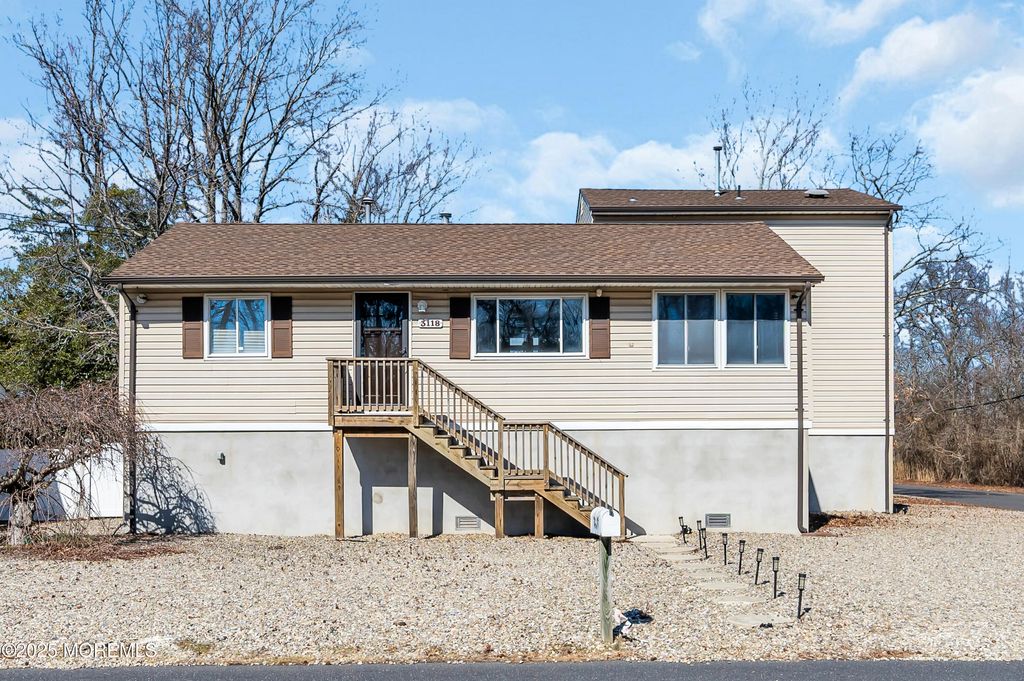 3118 Glasgow Avenue, Toms River, NJ 08753