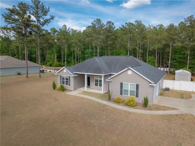 6708 Mamie's Drive, Blackshear, GA 31516