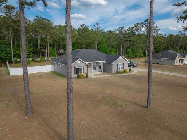 6708 Mamie's Drive, Blackshear, GA 31516