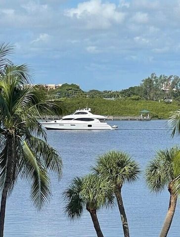 2860 S Ocean Boulevard 301, Palm Beach, FL 33480