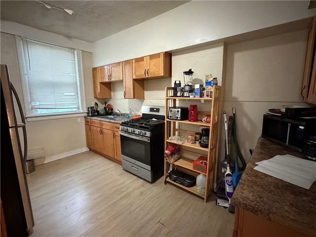 76 Ellison Street, Rochester, NY 14609