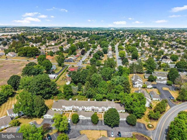 704 CAMBRIDGE CT U-0037, Palmyra, PA 17078
