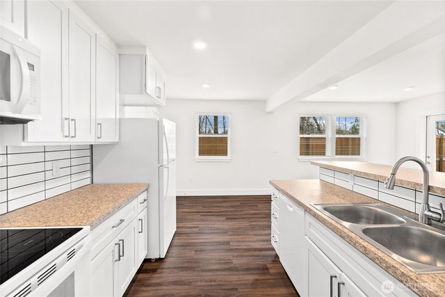 6730 S Proctor Street, Tacoma, WA 98409