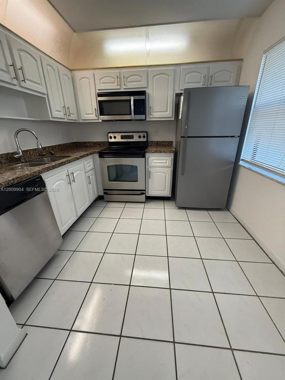 16413 Grape Way, Delray Beach, FL 33484
