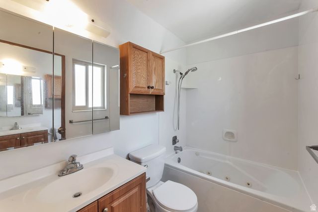 2152 CARRIAGE AVE, Riverton, UT 84065