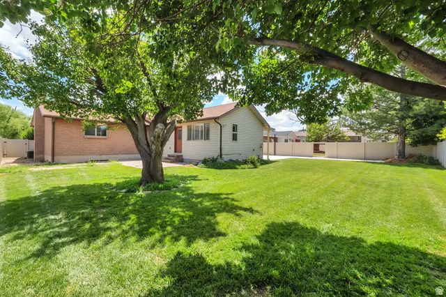 2152 CARRIAGE AVE, Riverton, UT 84065