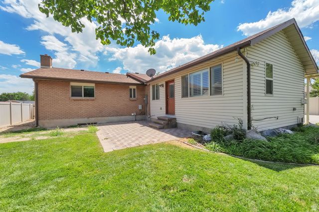 2152 CARRIAGE AVE, Riverton, UT 84065