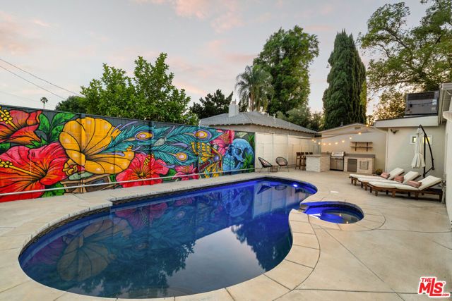 5758 Tobias Avenue, Sherman Oaks, CA 91411