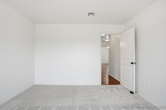 1264 E 145th Place, Glenpool, OK 74033