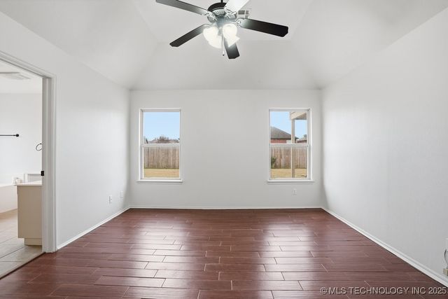 1264 E 145th Place, Glenpool, OK 74033