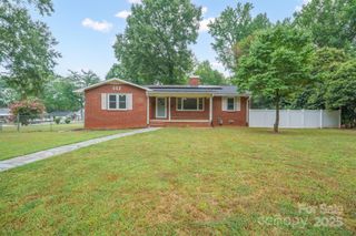 152 Phifer Avenue NW, Concord, NC 28025