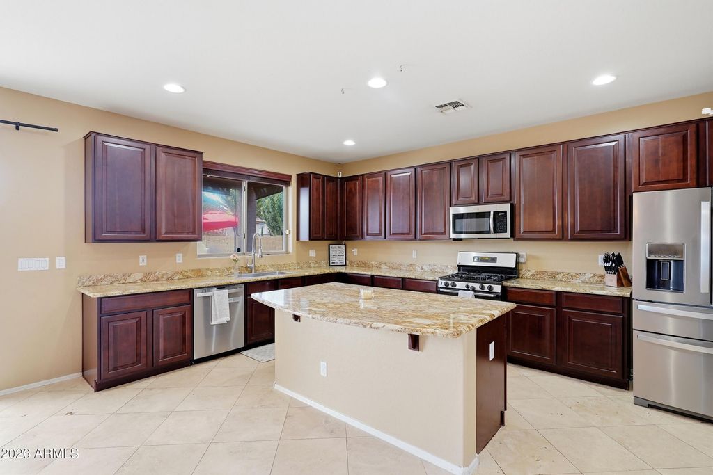 8357 W SAN MIGUEL Avenue, Glendale, AZ 85305 — photo 3