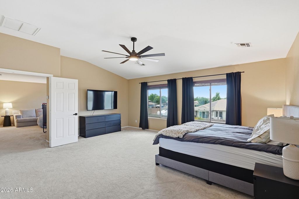 8357 W SAN MIGUEL Avenue, Glendale, AZ 85305 — photo 5