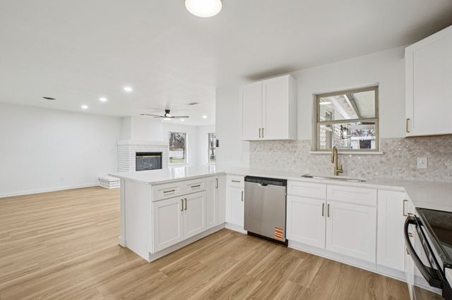 5905 Walraven Circle, Fort Worth, TX 76133