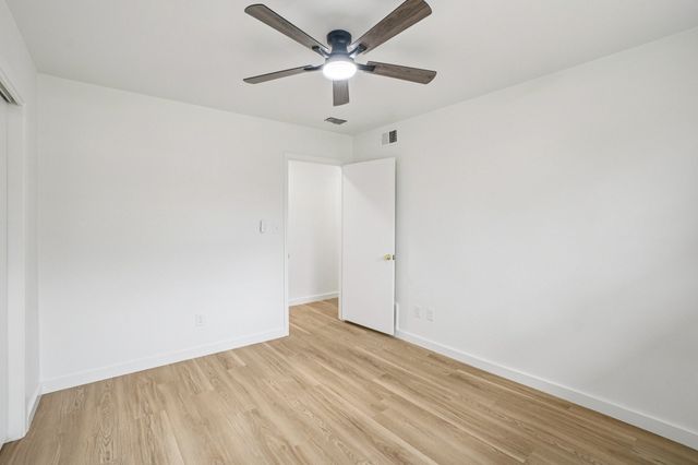 5905 Walraven Circle, Fort Worth, TX 76133