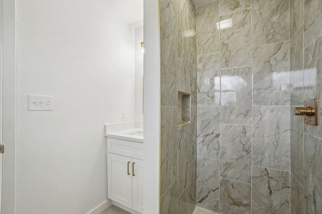 5905 Walraven Circle, Fort Worth, TX 76133