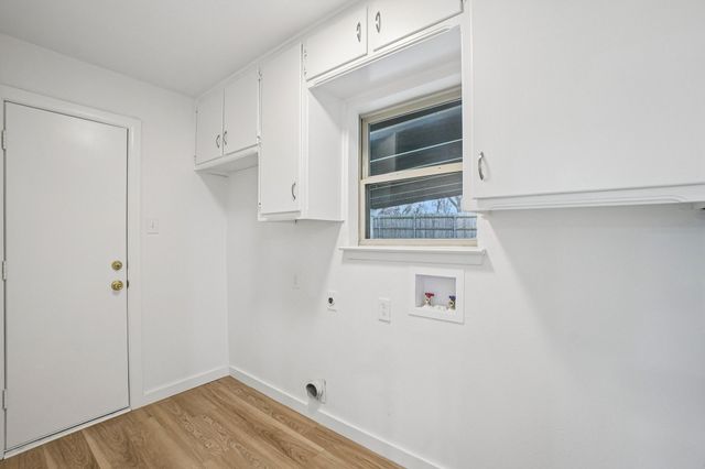 5905 Walraven Circle, Fort Worth, TX 76133