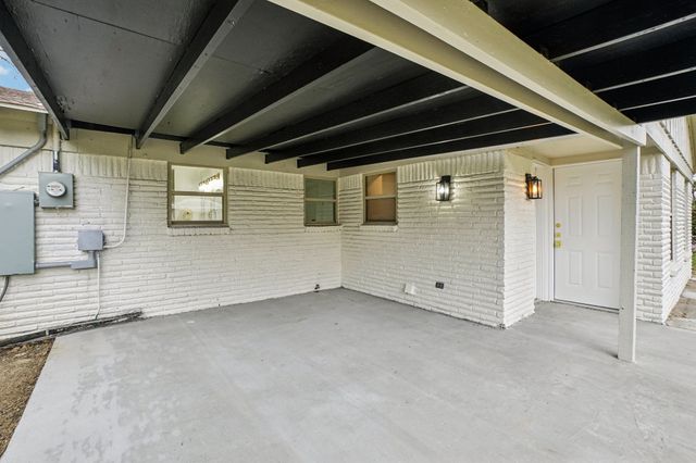 5905 Walraven Circle, Fort Worth, TX 76133