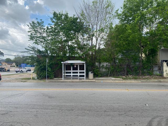 204 S 75th Street, Houston, TX 77011