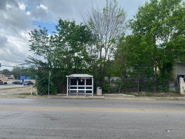 204 S 75th Street, Houston, TX 77011