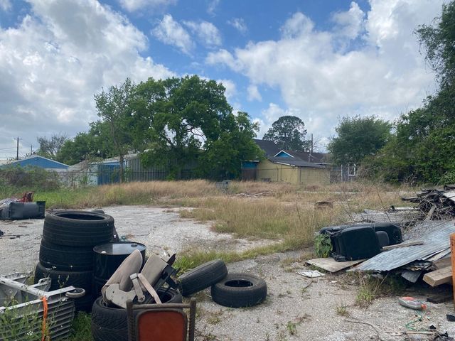 204 S 75th Street, Houston, TX 77011