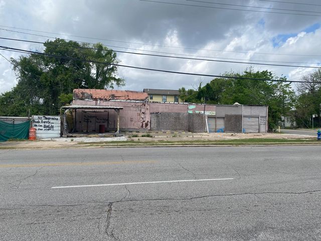 204 S 75th Street, Houston, TX 77011