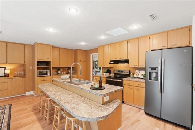 1019 NW 36TH ROAD, Gainesville, FL 32609