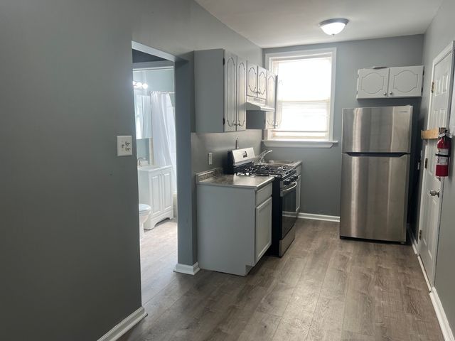 239 E 108th Street 2, Chicago, IL 60628