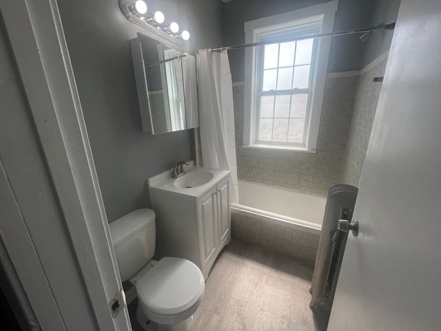 239 E 108th Street 2, Chicago, IL 60628