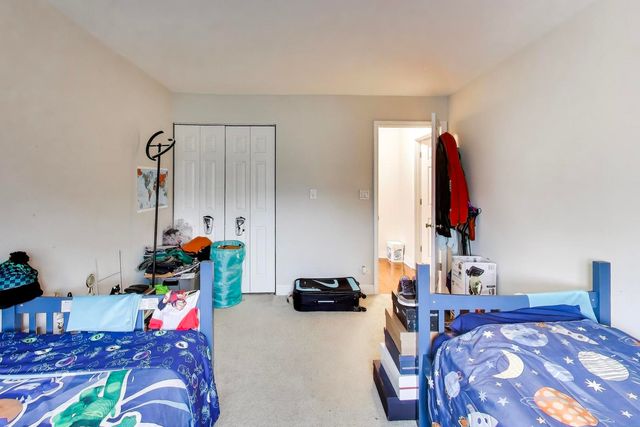 6400 N RIDGE Boulevard 402, Chicago, IL 60626
