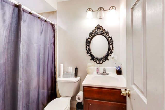 6400 N RIDGE Boulevard 402, Chicago, IL 60626