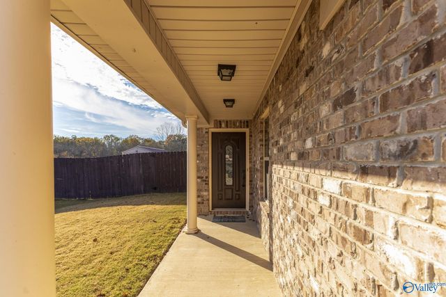 2487 Belltown Drive SW, Huntsville, AL 35803