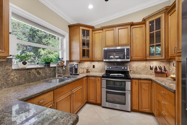 15678 95th Avenue N, Jupiter, FL 33478