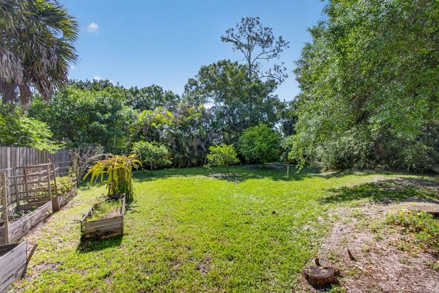 15678 95th Avenue N, Jupiter, FL 33478