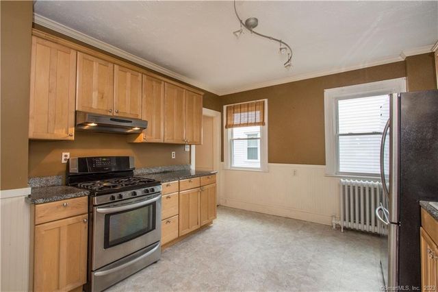 77 Maplewood Avenue First Floor, West Hartford, CT 06119